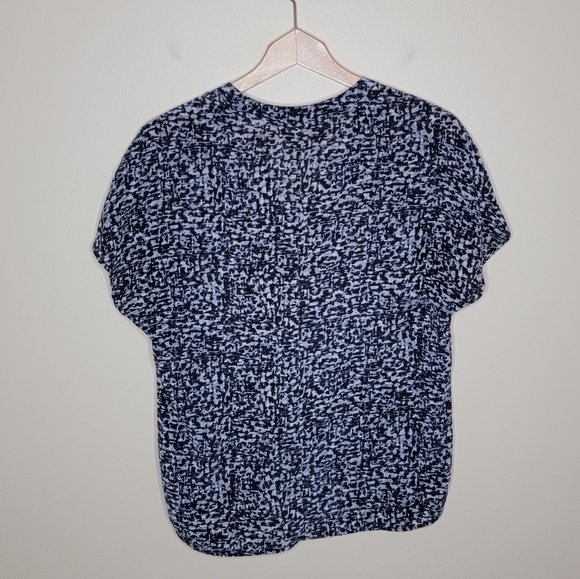Halogen | Silk Black & Gray Print Blouse with Ruffle Front Size Small - Picture 3 of 4